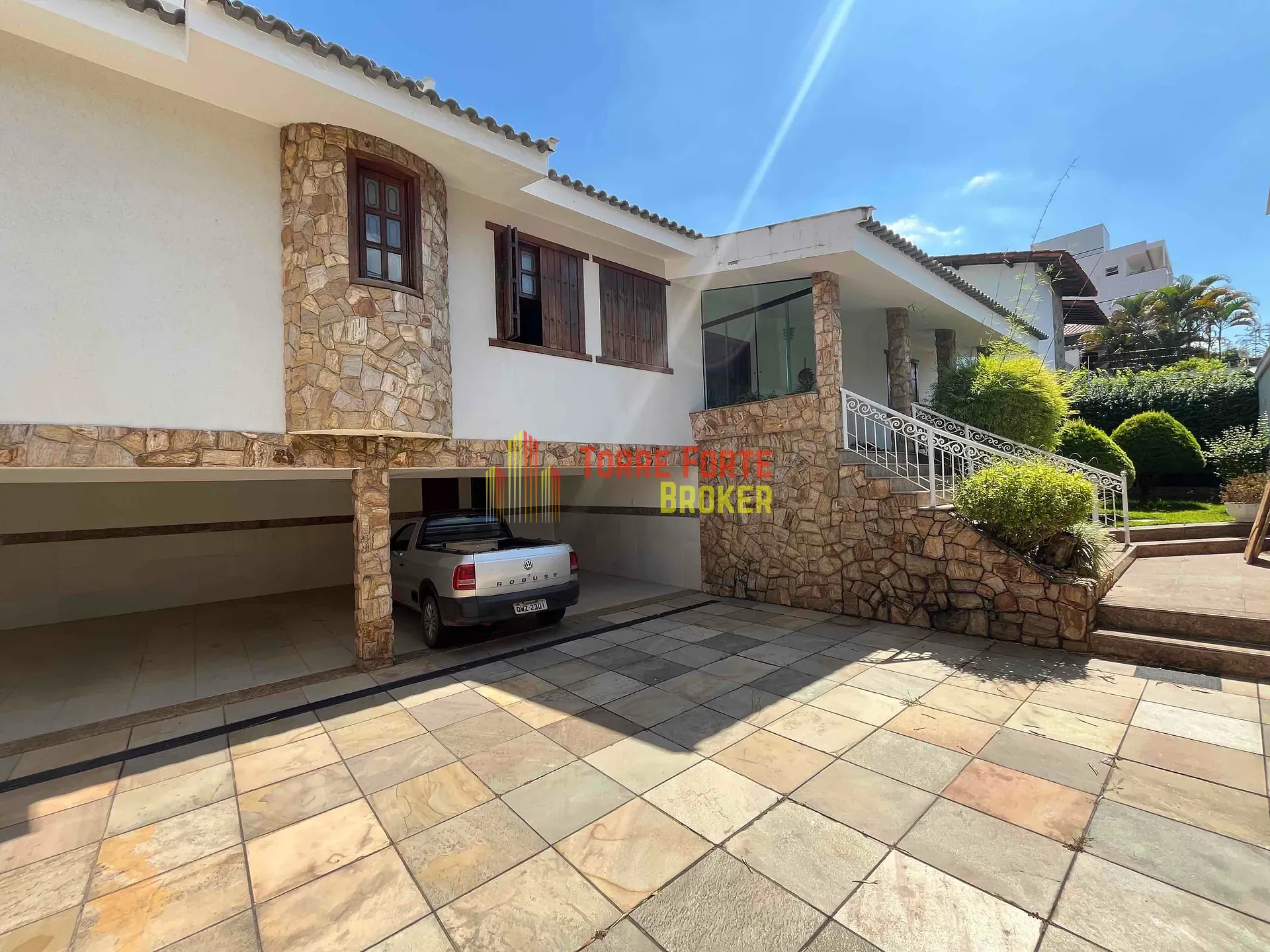 Casa, 5 quartos, 1008 m² - Foto 1