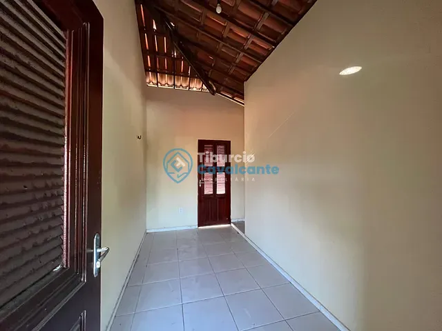 Casa 3 quartos e 2 banheiros, à venda, no bairro Outra Banda em Maranguape