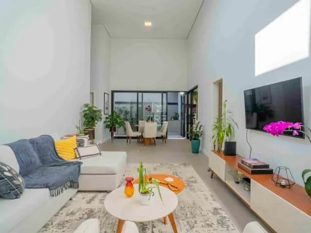 Casa com 362m² 3 quartos e 5 banheiros, à venda, no bairro Roncáglia em Valinhos