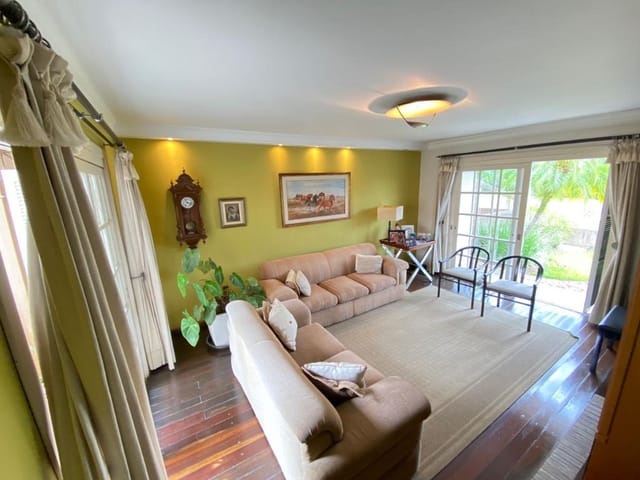 Foto do Casa - Casa à venda na Baronesa, Areal: 249 m², 3 quartos (todos suítes), hidromassagem, piscina, área gourmet completa e 3 vagas. | UP Imóveis