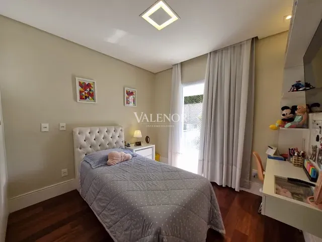Casa 4 quartos e 5 banheiros, à venda, no bairro Jardim Novo Mundo em Jundiaí