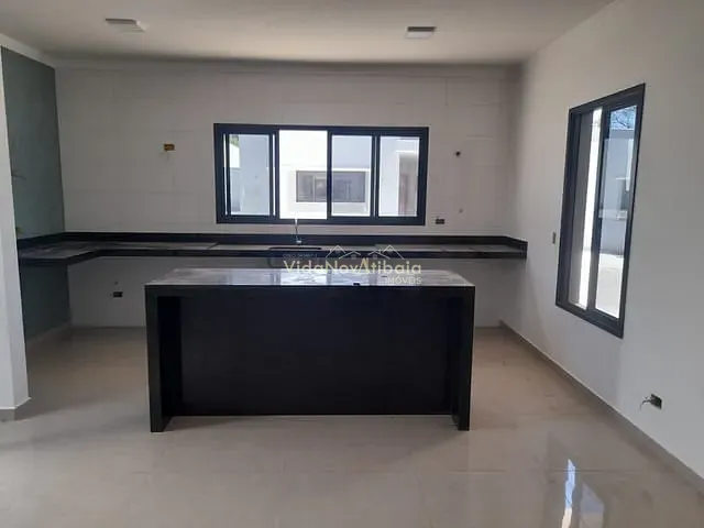 Casa com 111m² 2 quartos e 2 banheiros, à venda ou para alugar, no bairro Jardim Paraíso da Usina em Atibaia