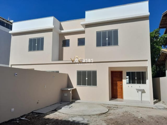 Casa com 86m² 3 quartos e 2 banheiros, à venda, no bairro Ouro Verde em Rio das Ostras