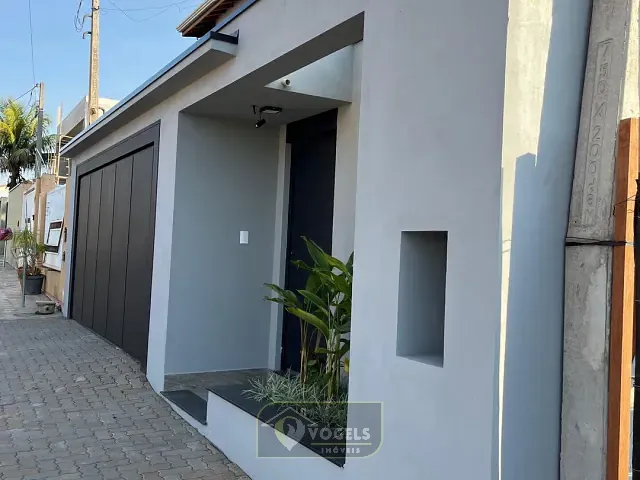 Casa 3 quartos e 2 banheiros, à venda, no bairro Parque Residencial Groot em Holambra