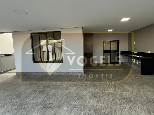 Casa 3 quartos e 2 banheiros, à venda, no bairro Parque Residencial Groot em Holambra