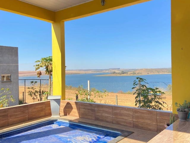 Casa com 735m² 3 quartos e 2 banheiros, à venda, no bairro zona rural em Abadiânia