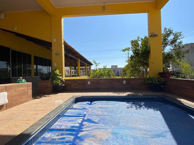 Casa com 735m² 3 quartos e 2 banheiros, à venda, no bairro zona rural em Abadiânia
