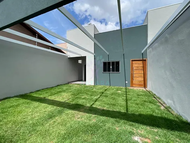 Casa com 200m² 3 quartos e 1 banheiro, à venda, no bairro Parque Residencial Rita Vieira em Campo Grande