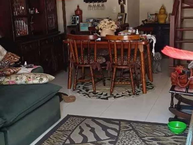 Casa 2 quartos e 3 banheiros, à venda, no bairro Jardim Mariléa em Rio das Ostras