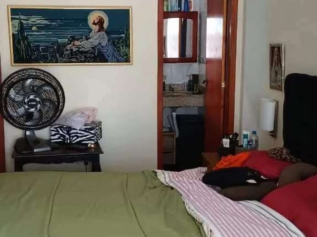 Casa 2 quartos e 3 banheiros, à venda, no bairro Jardim Mariléa em Rio das Ostras