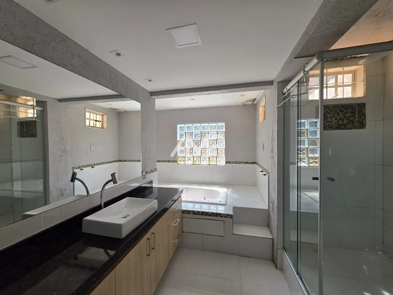 Casa, 4 quartos, 302 m² - Foto 28