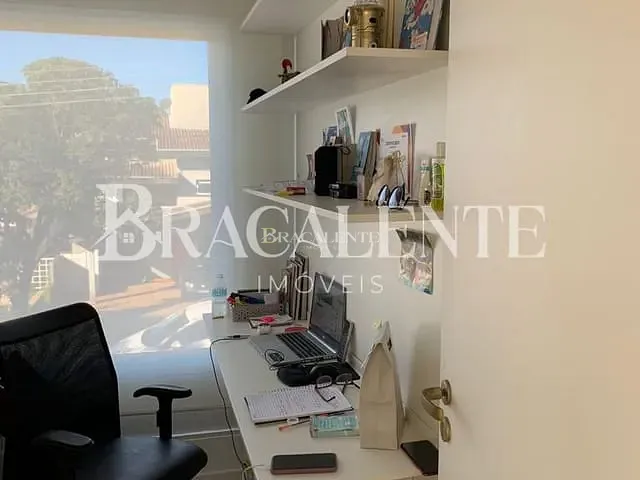 Casa com 457m², à venda, no bairro SANTA CRUZ em VALINHOS