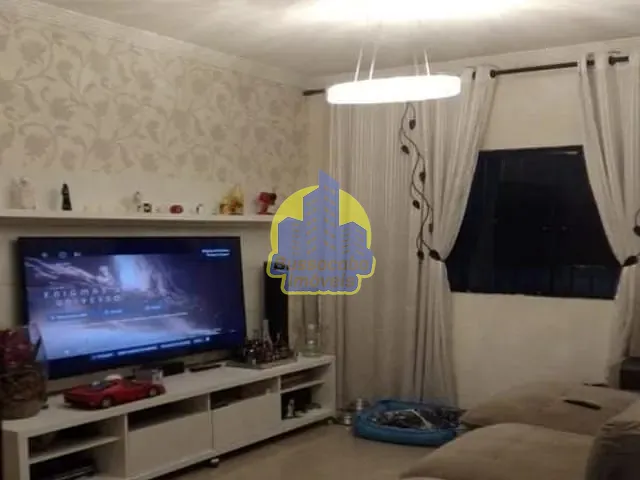 Casa com 125m² 3 quartos e 2 banheiros, à venda, no bairro Jardim Veloso em Osasco