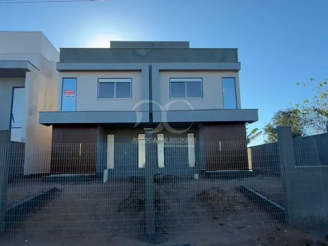 Casa 2 quartos e 3 banheiros, à venda, no bairro Campeche em Florianópolis
