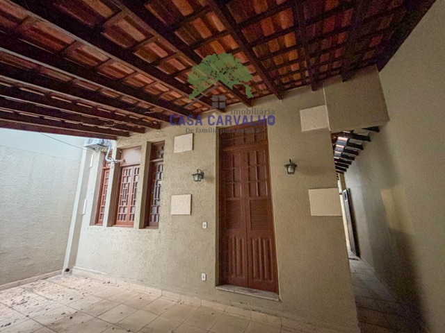 Casa 2 quartos e 3 banheiros, à venda, no bairro Centro em Corumbá