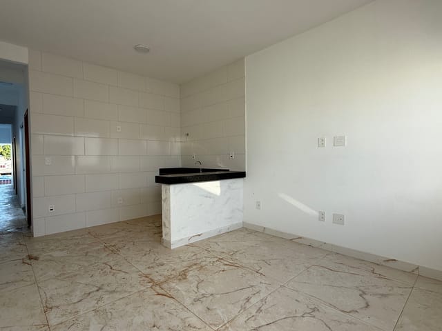 Casa 3 quartos e 2 banheiros, à venda, no bairro Kennedy em Governador Valadares