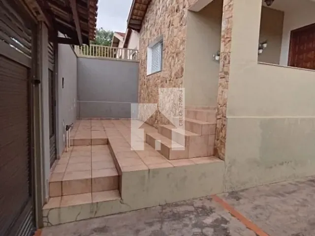 Casa com 330m² 3 quartos e 3 banheiros, à venda, no bairro Vila Aparecida em Jundiaí