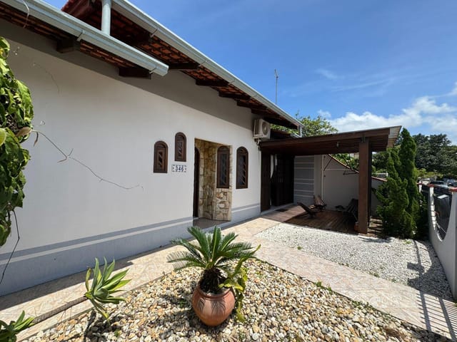 Casa com 336m² 3 quartos e 3 banheiros, à venda, no bairro Praia Alegre em Penha