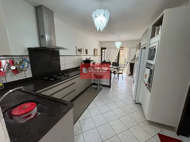Casa com 336m² 3 quartos e 3 banheiros, à venda, no bairro Praia Alegre em Penha