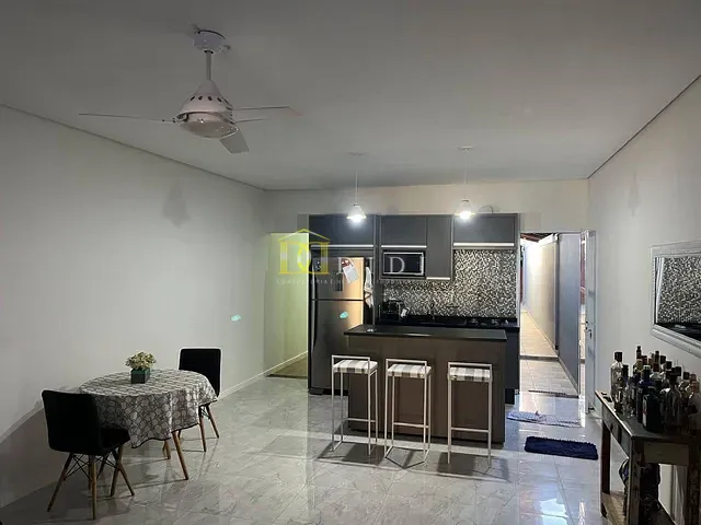 Casa 2 quartos e 2 banheiros, à venda, no bairro Jardim Brasil em Porto Feliz