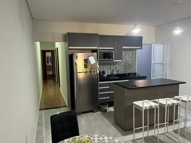 Casa 2 quartos e 2 banheiros, à venda, no bairro Jardim Brasil em Porto Feliz