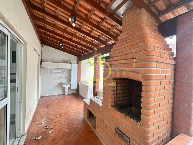 Casa com 100m² 3 quartos e 1 banheiro, para alugar, no bairro Vossoroca em Votorantim