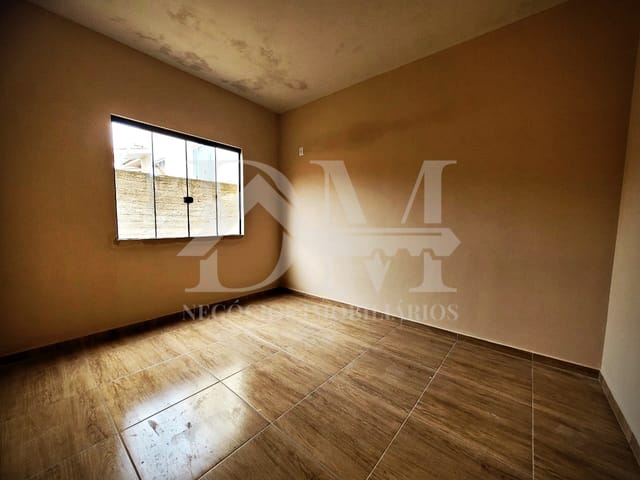Casa 2 quartos e 1 banheiro, à venda, no bairro Residencial Jaguar em Jaguariaíva
