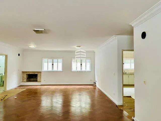 Casa com 560m² 4 quartos e 4 banheiros, para alugar, no bairro Alphaville Centro Industrial e Empresarial/Alphaville. em Barueri