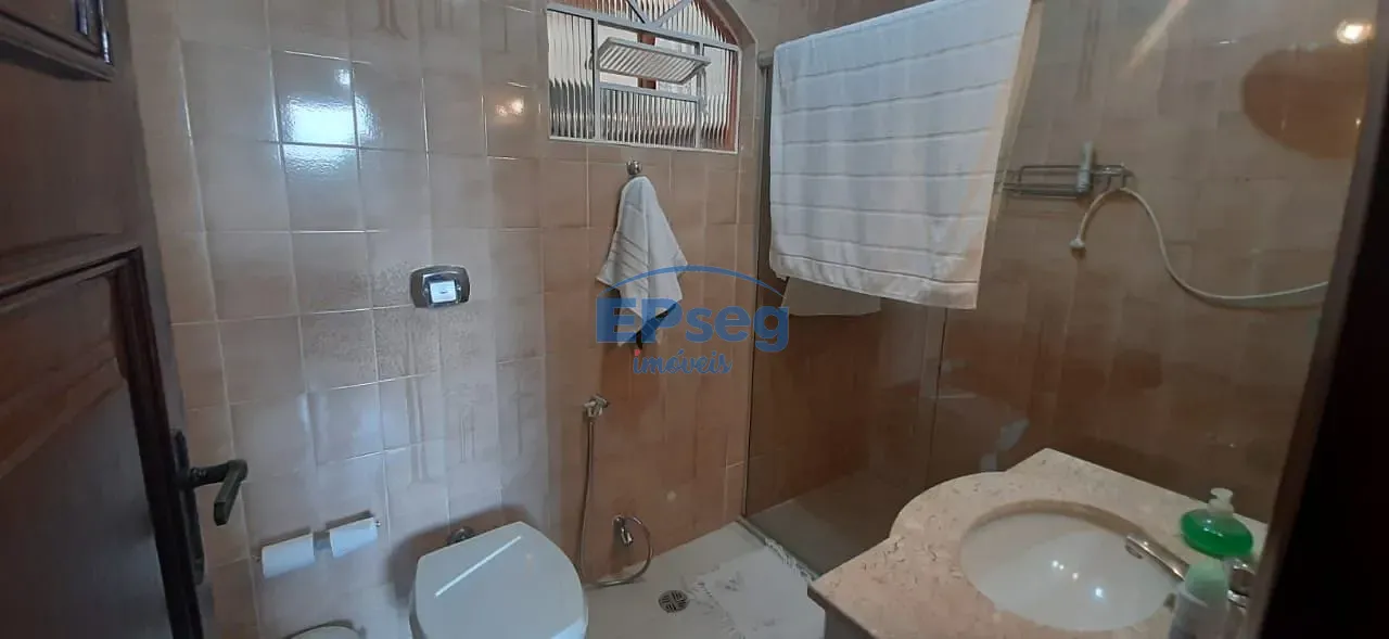 Casa, 3 quartos, 245 m² - Foto 13