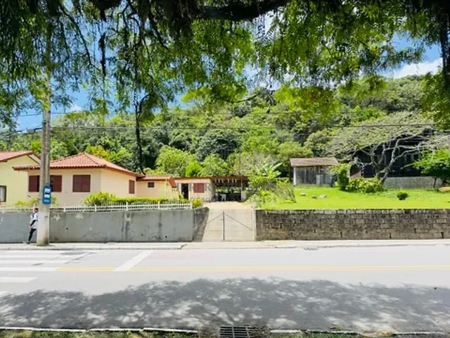 Terreno com 6349m², à venda, no bairro Jurerê em Florianópolis