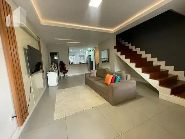 Casa com 180m² 3 quartos e 2 banheiros, à venda, no bairro Parque Residencial Guadalajara em Nova Iguaçu
