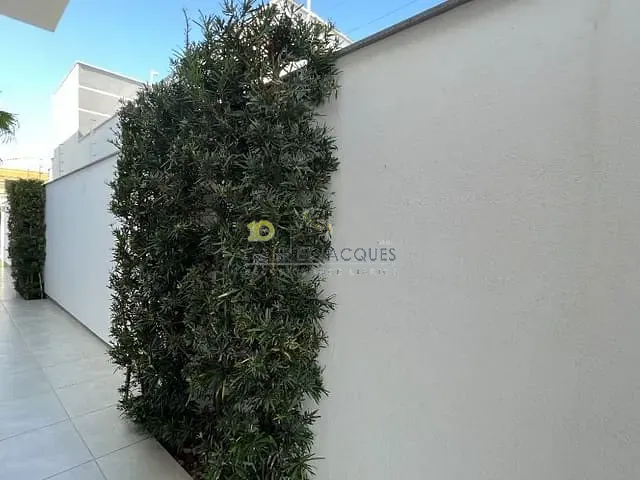 Casa com 360m² 3 quartos e 4 banheiros, à venda, no bairro Cidade Universitária Pedra Branca em Palhoça