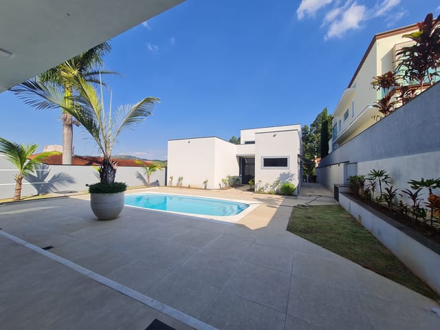 Casa 3 quartos e 6 banheiros, para alugar, no bairro Residencial Vale da Benção em Araçariguama