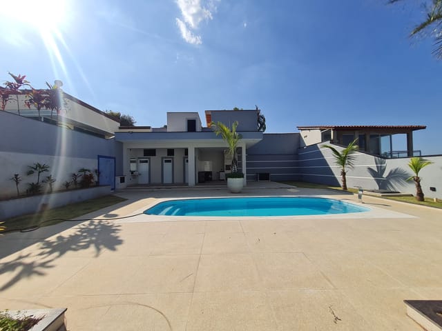 Casa 3 quartos e 6 banheiros, para alugar, no bairro Residencial Vale da Benção em Araçariguama