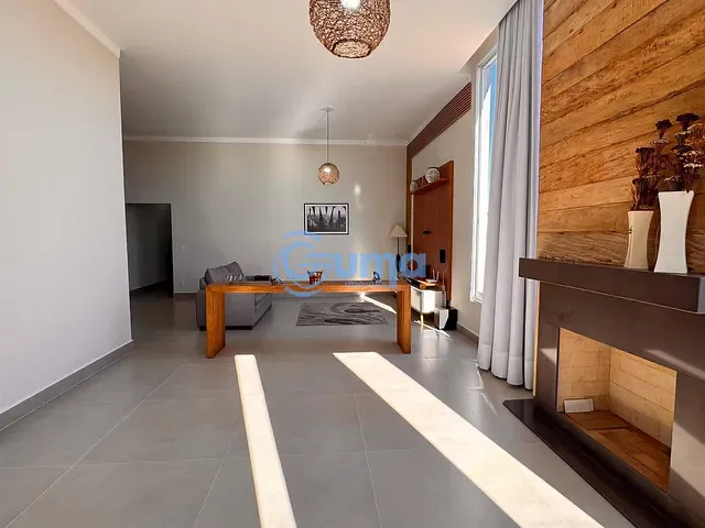 Casa com 600m² 3 quartos e 4 banheiros, à venda, no bairro Condomínio Terras de Santa Cruz em Bragança Paulista