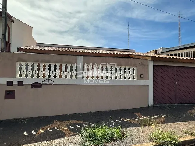 Casa com 250m² 3 quartos e 2 banheiros, à venda, no bairro Jardim Eulina em Campinas