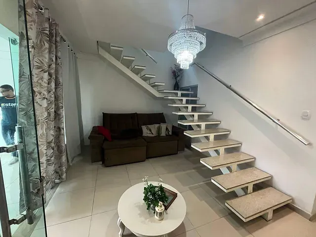 Casa 4 quartos e 4 banheiros, à venda, no bairro Nossa Senhora de Fátima em Paulo Afonso