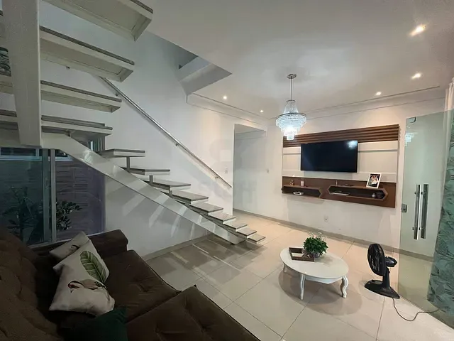 Casa 4 quartos e 4 banheiros, à venda, no bairro Nossa Senhora de Fátima em Paulo Afonso