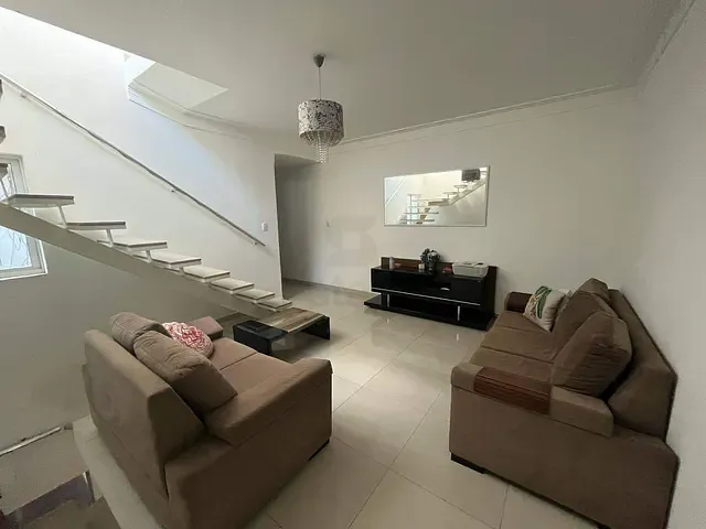 Casa 4 quartos e 4 banheiros, à venda, no bairro Nossa Senhora de Fátima em Paulo Afonso