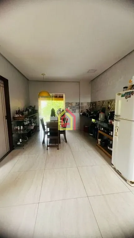 Casa à venda com 3 quartos, 2 suítes, 2 vagas e 200m² no Nova Marabá, Marabá (PA) — foto 2 de 15