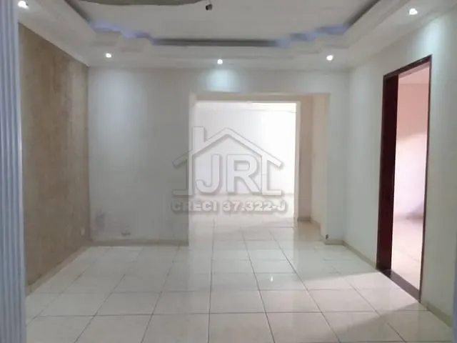 Casa com 290m² 3 quartos e 3 banheiros, à venda ou para alugar, no bairro Jardim Zaira em Mauá