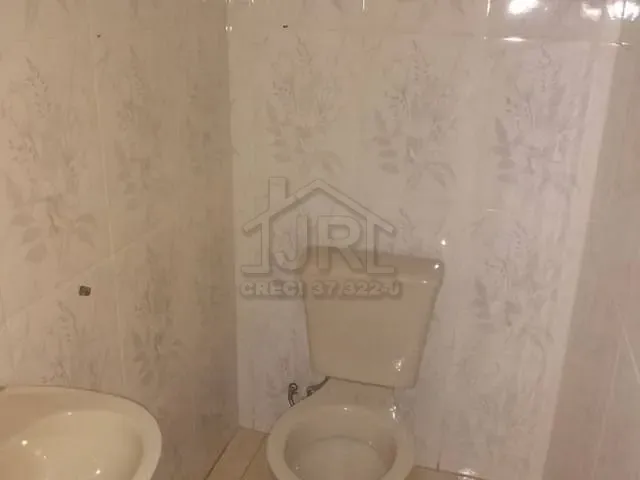 Casa com 290m² 3 quartos e 3 banheiros, à venda ou para alugar, no bairro Jardim Zaira em Mauá