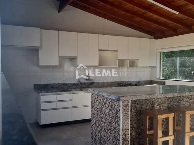 Casa 3 quartos e 4 banheiros, à venda, no bairro Jardim Chico Piscina em Mococa
