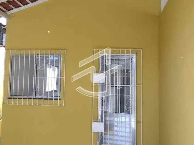 Casa 3 quartos e 2 banheiros, para alugar, no bairro Parque Verde em Belém