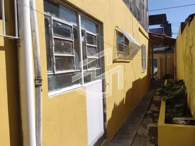 Casa 3 quartos e 2 banheiros, para alugar, no bairro Parque Verde em Belém