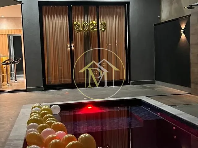 Casa com 300m² 3 quartos e 5 banheiros, à venda, no bairro Brigadeiro Tobias em Sorocaba