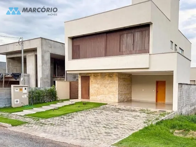 Casa com 255m² 4 quartos e 4 banheiros, à venda, no bairro Jardim Veneza em Senador Canedo