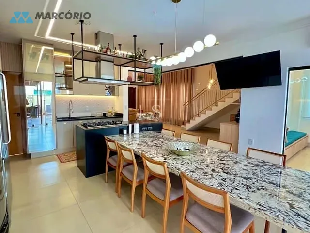 Casa com 255m² 4 quartos e 4 banheiros, à venda, no bairro Jardim Veneza em Senador Canedo