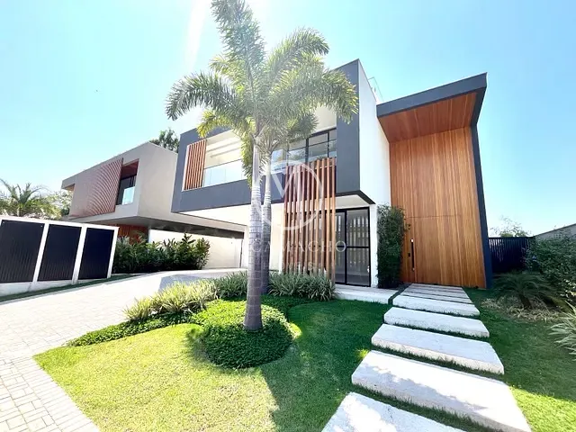 Casa 5 quartos e 6 banheiros, à venda, no bairro Barra da Tijuca em Rio de Janeiro