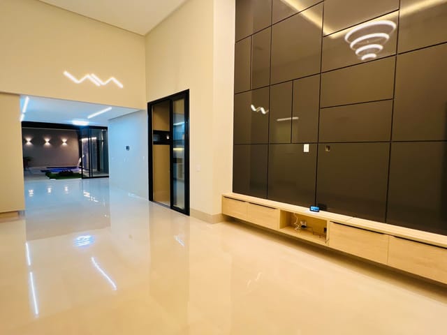 Casa com 373m² 3 quartos e 4 banheiros, à venda, no bairro Parque Amazônia em Goiânia